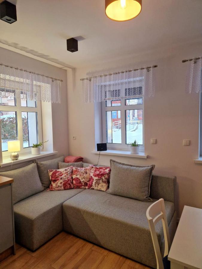 Apartament Przy Deptaku Еленя-Гура Экстерьер фото